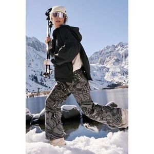 New Free People x FP Movement Bunny Slope Printed Ski Pants Size S